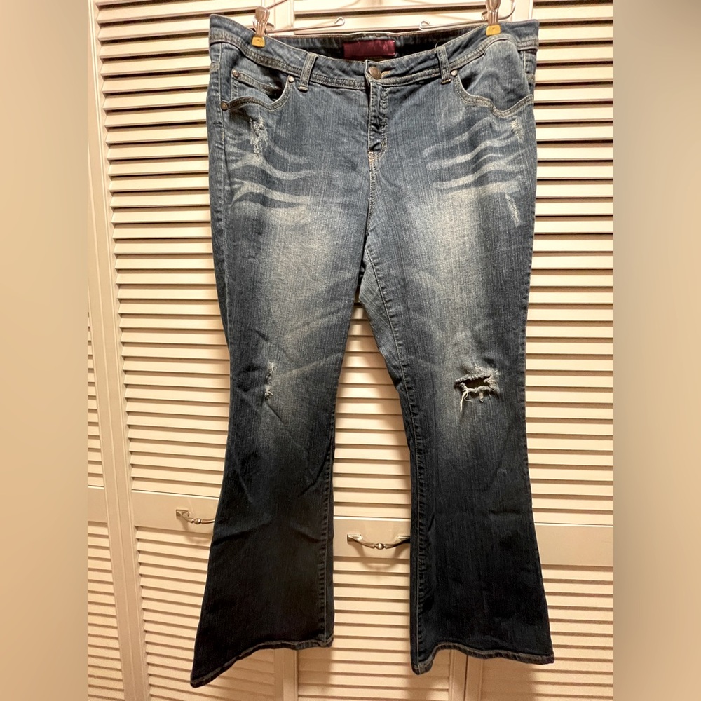 Women’s Boot Cut Ribbed Jeans Size 20